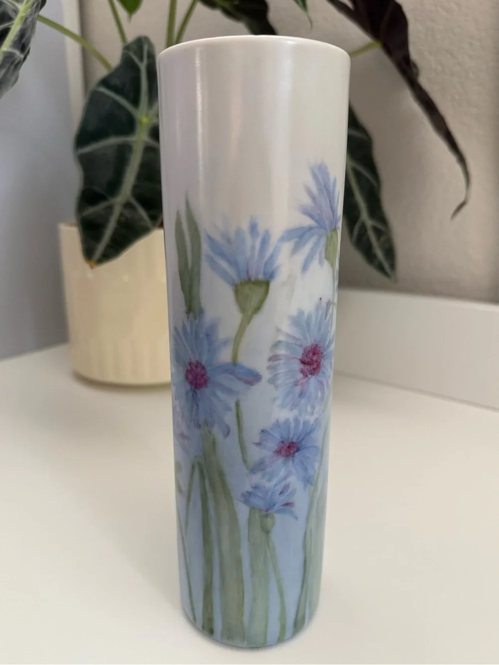 Antique Irma Sorgenfrei on Heinrich&Co Porcelain Hand painted Cornflowers Vase